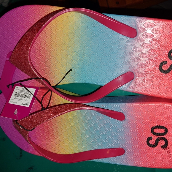 Sandals - Picture 2 of 2